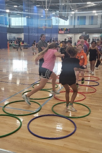 kids stepping in hoops